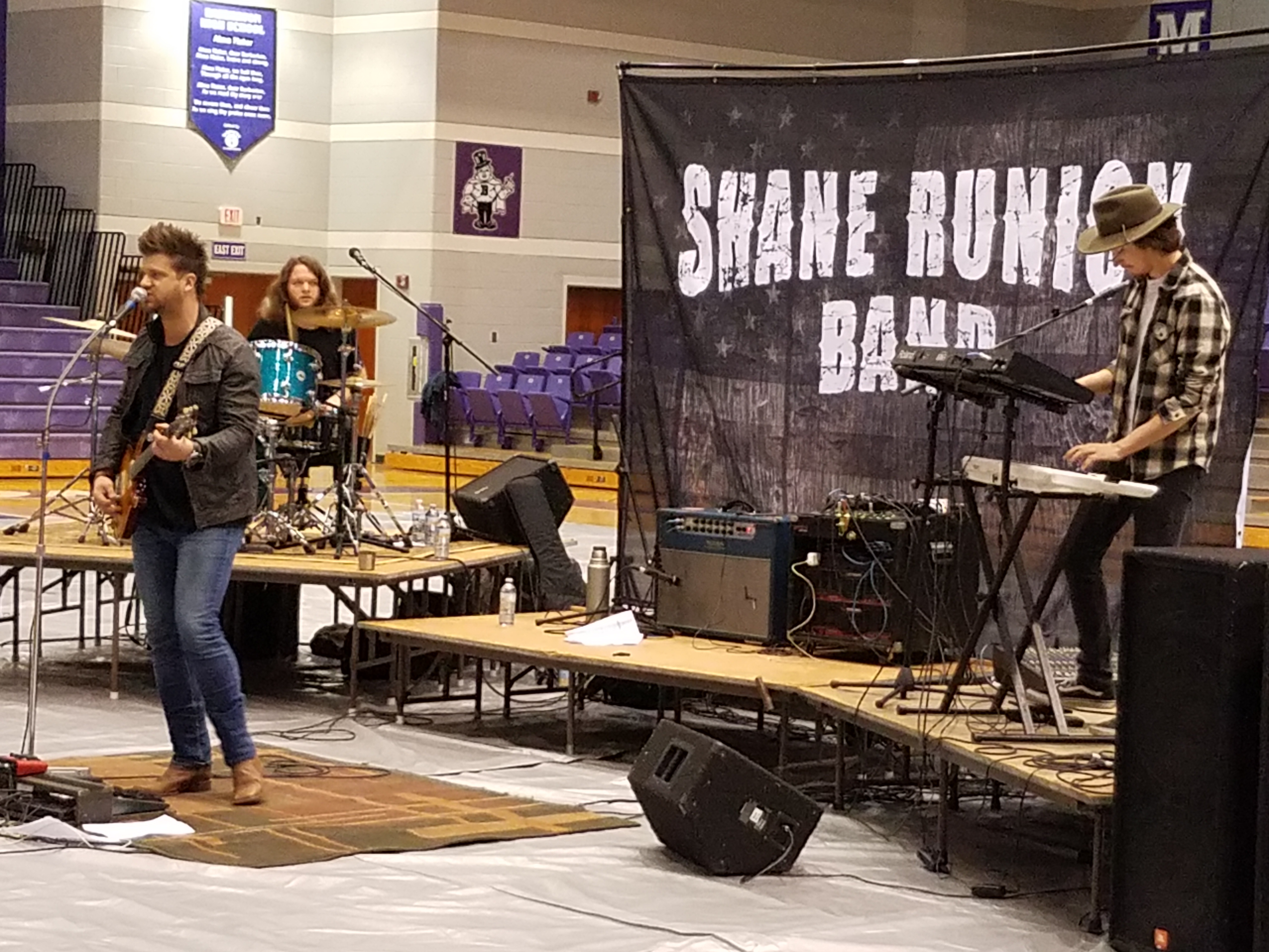 Shane Runion Band performs for Drug-Free Clubs of America